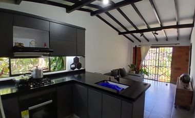Venta hermosa Casa Barrio Machado, Copacabana Antioquia.