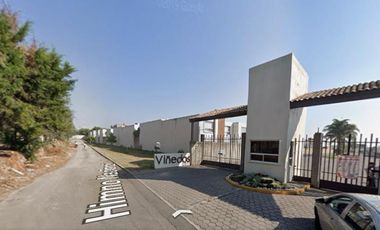 Casa En Remate Bancario Juan C. Bonilla, Colonia Viñedos De Burdeos, Cuanalá, Puebla