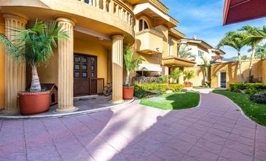 Villa en venta en Las Gaviotas, Puerto Vallarta.