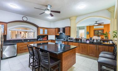Villa en venta en Las Gaviotas, Puerto Vallarta.