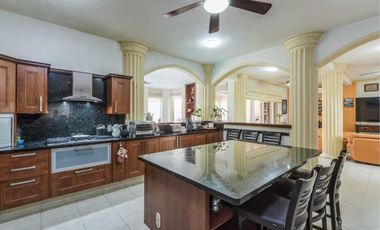 Villa en venta en Las Gaviotas, Puerto Vallarta.