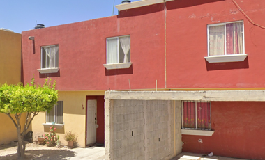 CASA EN PASEO DEL SALVADOR, FLORESTA, GOMEZ PALACIO, DURANGO. ¡¡NO CREDITOS!!