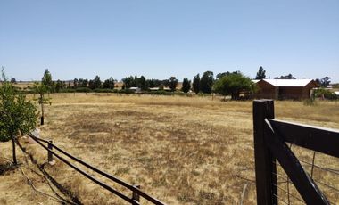Hermosa parcela con casa de 5 dormitorios - EN VENTA