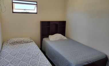 Hermosa parcela con casa de 5 dormitorios - EN VENTA
