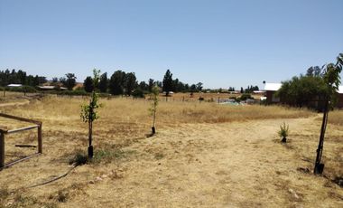 Hermosa parcela con casa de 5 dormitorios - EN VENTA