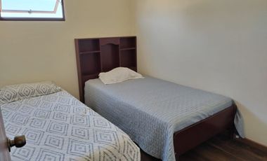 Hermosa parcela con casa de 5 dormitorios - EN VENTA