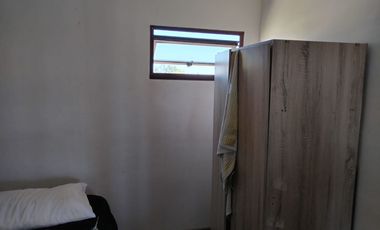 Hermosa parcela con casa de 5 dormitorios - EN VENTA