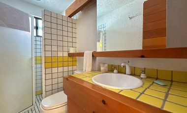 CASA EN VENTA EN FRACCIONAMIENTO LOMAS DE COCOYOC MORELOS