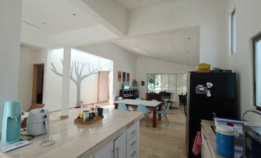 CASA EN VENTA EN FRACCIONAMIENTO LOMAS DE COCOYOC MORELOS