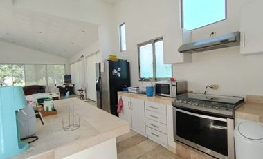 CASA EN VENTA EN FRACCIONAMIENTO LOMAS DE COCOYOC MORELOS