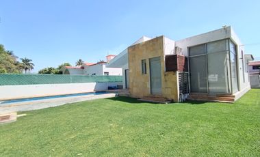 CASA EN VENTA EN FRACCIONAMIENTO LOMAS DE COCOYOC MORELOS