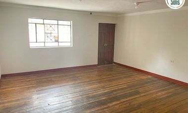 ALQUILA CASA DE 2 PISOS JIRON MIGUEL IGLESIAS, CAJAMARCA