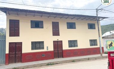 ALQUILA CASA DE 2 PISOS JIRON MIGUEL IGLESIAS, CAJAMARCA