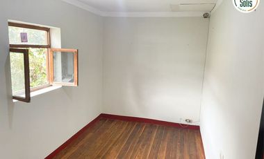 ALQUILA CASA DE 2 PISOS JIRON MIGUEL IGLESIAS, CAJAMARCA