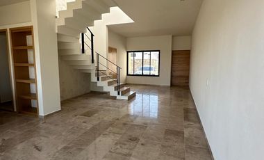 Casa Lake front en venta en El Encanto en Chapala