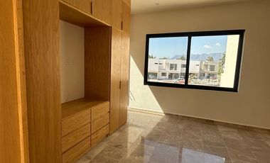Casa Lake front en venta en El Encanto en Chapala