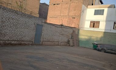 Venta De Terreno En Zona Comercial De Los Olivos: