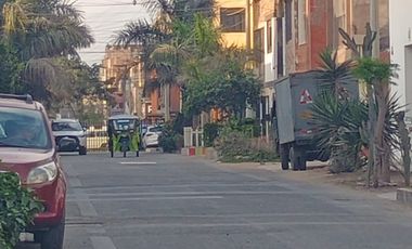 Venta De Terreno En Zona Comercial De Los Olivos: