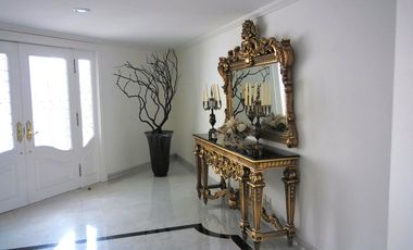 Satelite. Bella y Enorme Mansión, Elegancia, Comodidad