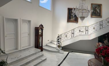 Satelite. Bella y Enorme Mansión, Elegancia, Comodidad