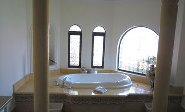 Satelite. Bella y Enorme Mansión, Elegancia, Comodidad