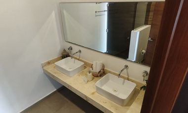 Exclusiva Torre Boutique en Aldea Zamá: 3 deptos y 1 local comercial