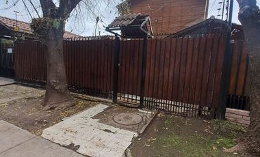 Se Vende Casa 137 M2, Parque Versalles I, Maipú- Pajaritos