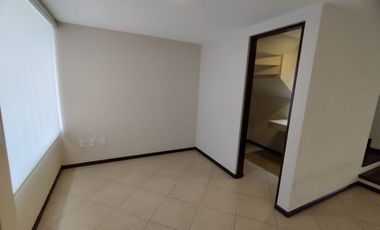 RENTA DE CASA EN RESIDENCIAL LOMAS VIRREYES CALIMAYA