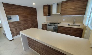 RENTA DE CASA EN RESIDENCIAL LOMAS VIRREYES CALIMAYA