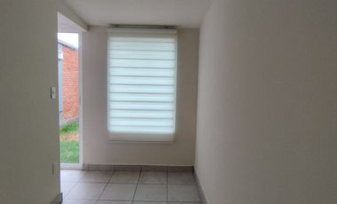 RENTA DE CASA EN RESIDENCIAL LOMAS VIRREYES CALIMAYA