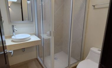 RENTA DE CASA EN RESIDENCIAL LOMAS VIRREYES CALIMAYA