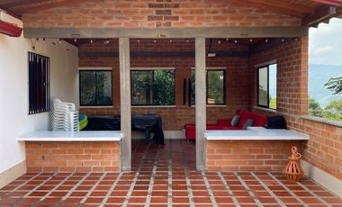 HERMOSA FINCA DE RECREO EN AMAGÁ, SUROESTE ANTIOQUEÑO