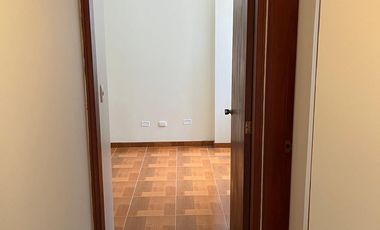 Departamento en  2° Piso – 4 Dorm. Excelente Ubicación frente a parque!!