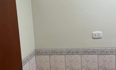 Departamento en  2° Piso – 4 Dorm. Excelente Ubicación frente a parque!!