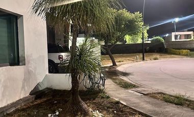 RENTA DE CASA AMUEBLADA EN SIERRA NOGAL ZONA PUNTA DEL ESTE SE PUEDE RENTAR POR MESES