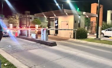 RENTA DE CASA AMUEBLADA EN SIERRA NOGAL ZONA PUNTA DEL ESTE SE PUEDE RENTAR POR MESES