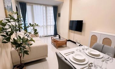Fully Furnished 1 Bedroom Condo For Rent Mactan Newtown Lapu Lapu City with Balcony