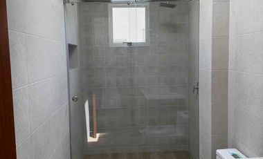 Venta casa  independiente por estrenar  en Urbanización en Puembo