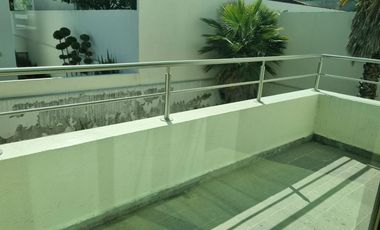 CASA EN VENTA ZONA ESMERALDA PRADO LARGO