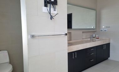 CASA EN VENTA ZONA ESMERALDA PRADO LARGO