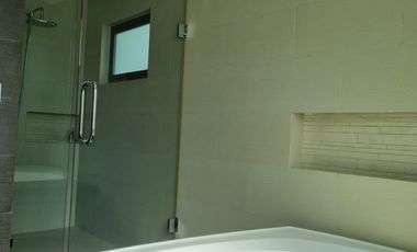 CASA EN VENTA ZONA ESMERALDA PRADO LARGO