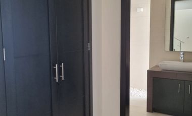 CASA EN VENTA ZONA ESMERALDA PRADO LARGO