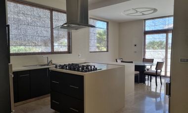 CASA EN VENTA ZONA ESMERALDA PRADO LARGO