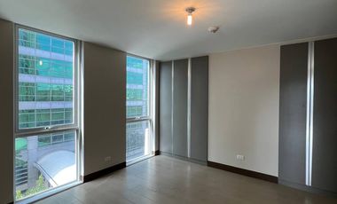 Rent to own 1 Bedroom Condo for sale in St. Mark Residences McKinley Hill