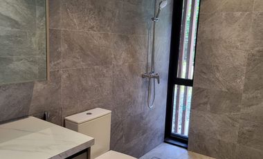 LUXURIOUS BRAND NEW MODERN TROPICAL HOME in AYALA ALABANG VILLAGE