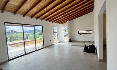 VENDO FINCA PARA ESTRENAR CERCA DE MARINILLA ANTIOQUIA.