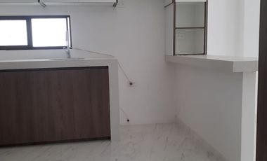 En Venta Casa de estreno con jacuzzi a 4 cuadras del Shopping Salinas Ecuador