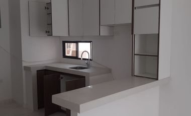 En Venta Casa de estreno con jacuzzi a 4 cuadras del Shopping Salinas Ecuador
