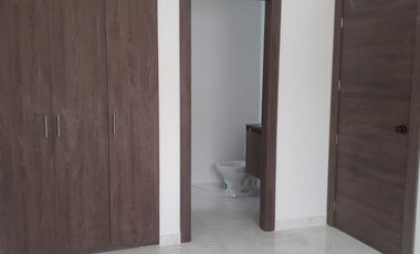 En Venta Casa de estreno con jacuzzi a 4 cuadras del Shopping Salinas Ecuador