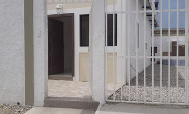 En Venta Casa de estreno con jacuzzi a 4 cuadras del Shopping Salinas Ecuador